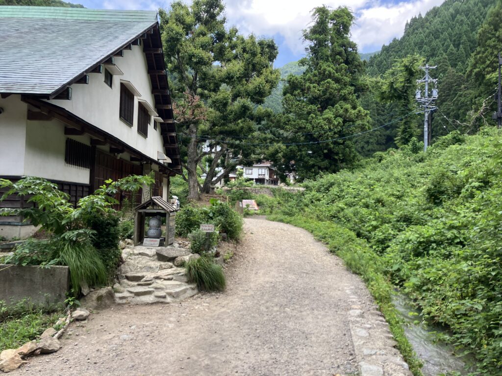地獄谷野猿公苑の入口